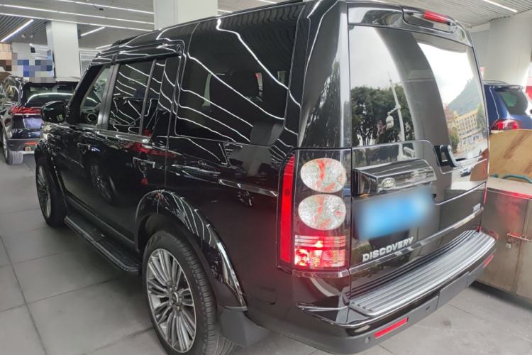 Used Land Rover Discovery 2015 3.0 SC V6 HSE Rear Left 45 Deg