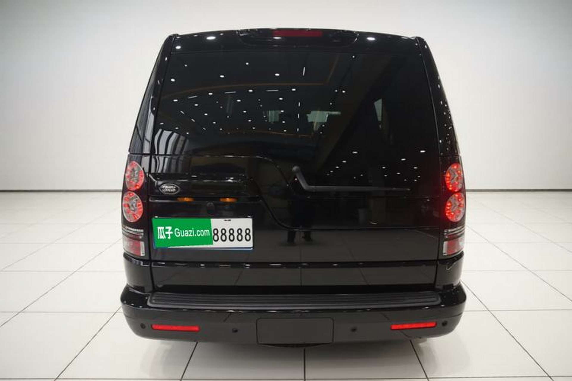 Used Land Rover Discovery 2015 3.0 SDV6 HSE Diesel Version Rear