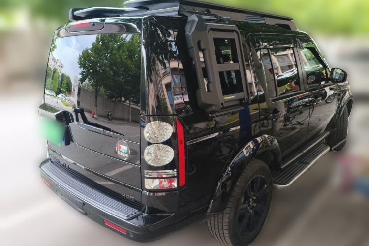 Used Land Rover Discovery 2015 3.0 SC V6 SE Rear Right 45 Deg