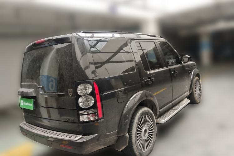 Used Land Rover Discovery 2015 3.0 SC V6 SE Rear Right 45 Deg