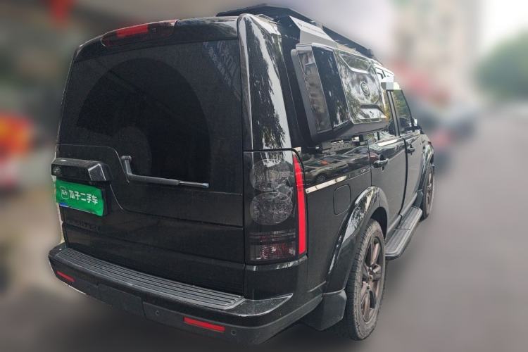 Used Land Rover Discovery 2015 3.0 SC V6 SE Rear Right 45 Deg
