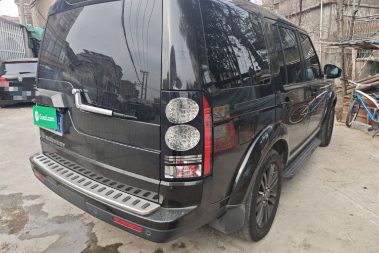 Used Land Rover Discovery 2015 3.0 SC V6 HSE Luxury Rear Right 45 Deg