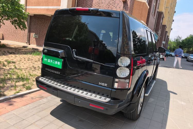 Used Land Rover Discovery 2015 3.0 SC V6 HSE Rear Right 45 Deg