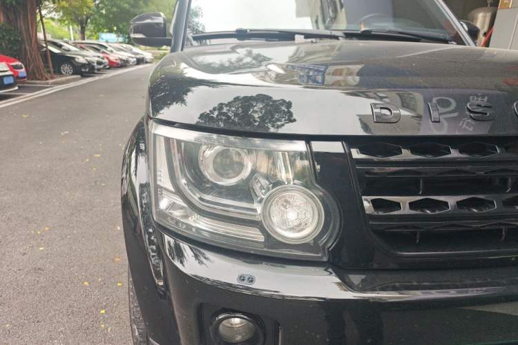 Used Land Rover Discovery 2015 3.0 SC V6 SE Right Front Headlight
