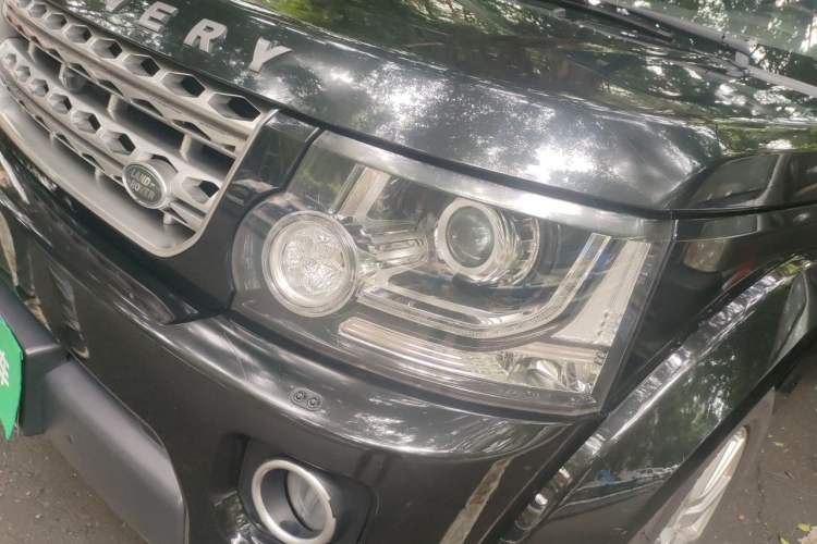 Used Land Rover Discovery 2015 3.0 SDV6 HSE Diesel Version Right Front Headlight