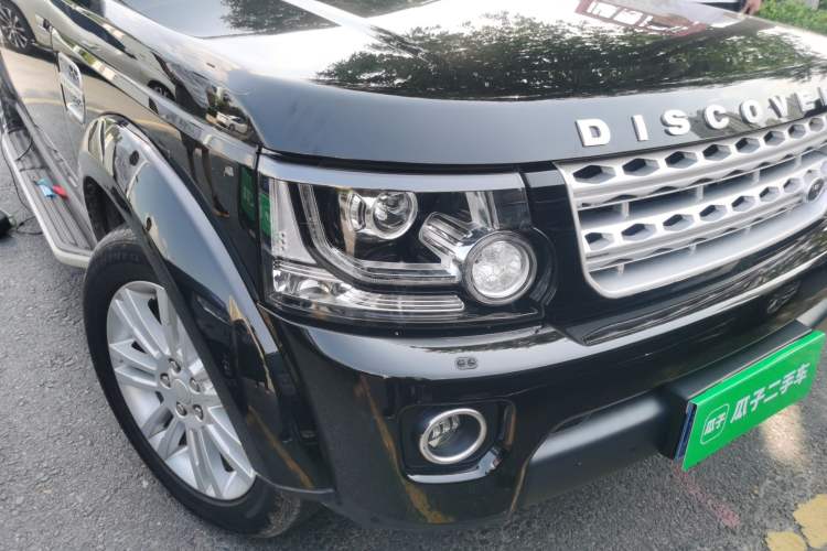 Used Land Rover Discovery 2015 3.0 SC V6 HSE Right Front Headlight