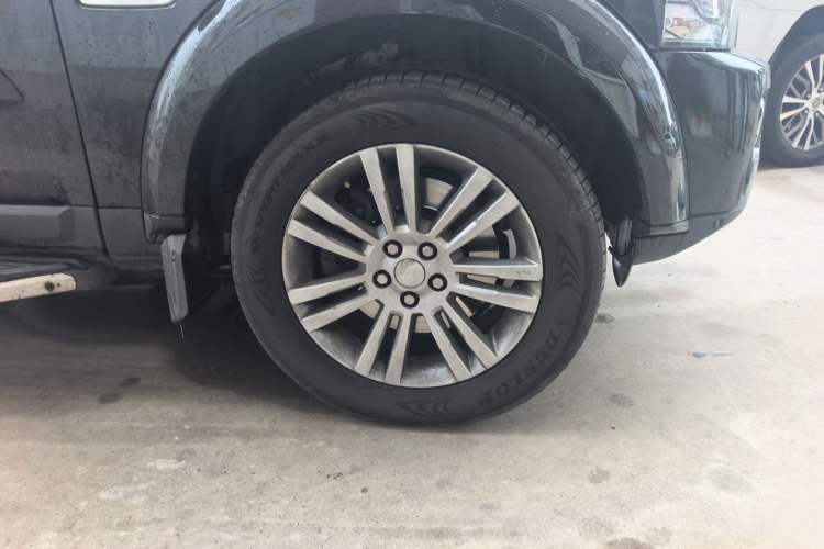 Used Land Rover Discovery 2015 3.0 SC V6 HSE Right Front Wheel Hub