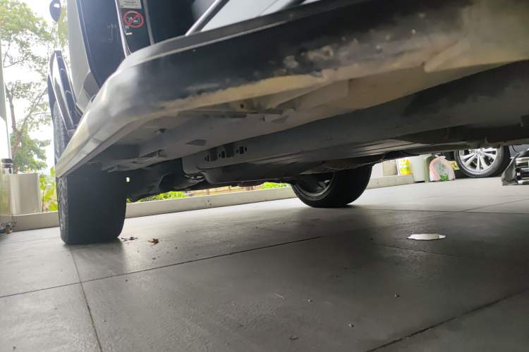 Used Land Rover Discovery 2015 3.0 SC V6 HSE Right Side Sill