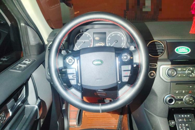 Used Land Rover Discovery 2015 3.0 SC V6 HSE Luxury Steering Wheel