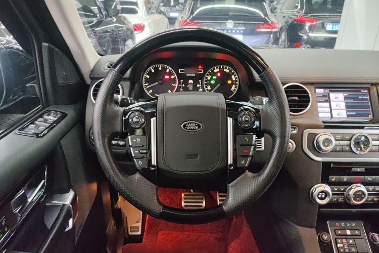 Used Land Rover Discovery 2015 3.0 SC V6 HSE Steering Wheel