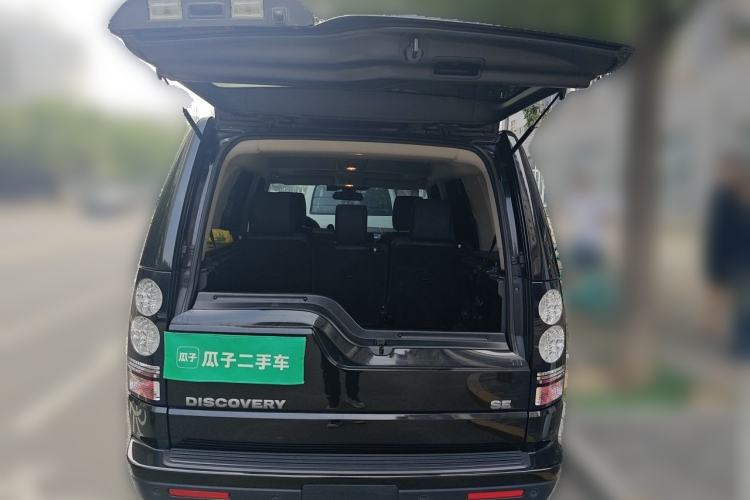 Used Land Rover Discovery 2015 3.0 SC V6 SE Trunk