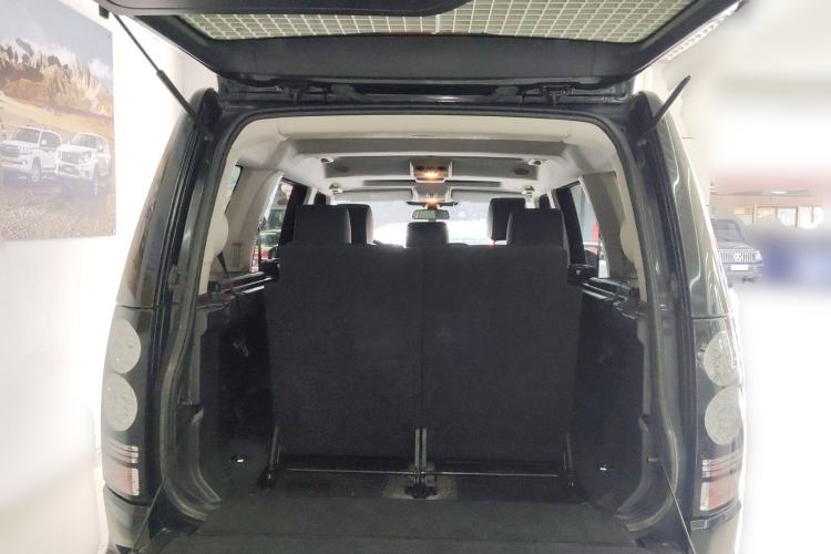 Used Land Rover Discovery 2015 3.0 SC V6 HSE Luxury Trunk