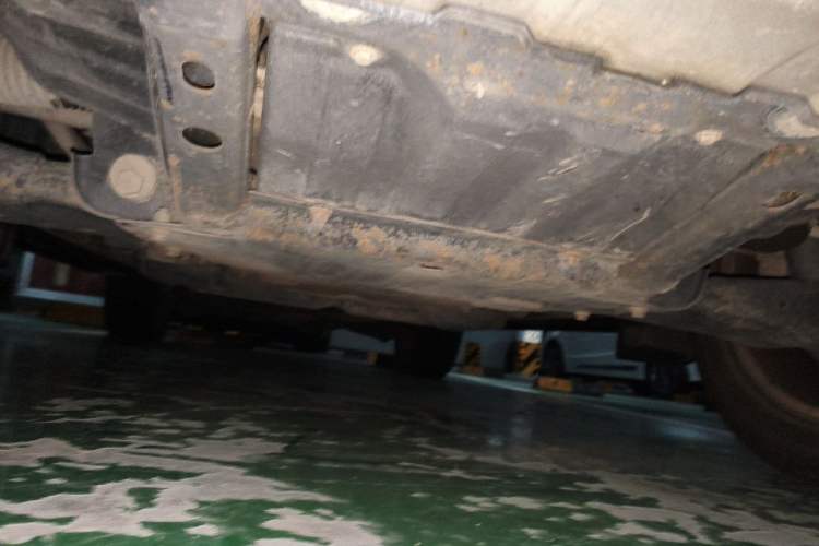 Used Land Rover Discovery 2015 3.0 SDV6 HSE Diesel Version Chassis Front