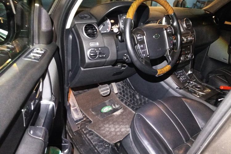 Used Land Rover Discovery 2015 3.0 SC V6 HSE Driver Seat