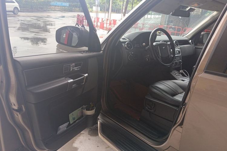 Used Land Rover Discovery 2015 3.0 SC V6 HSE Driver Seat