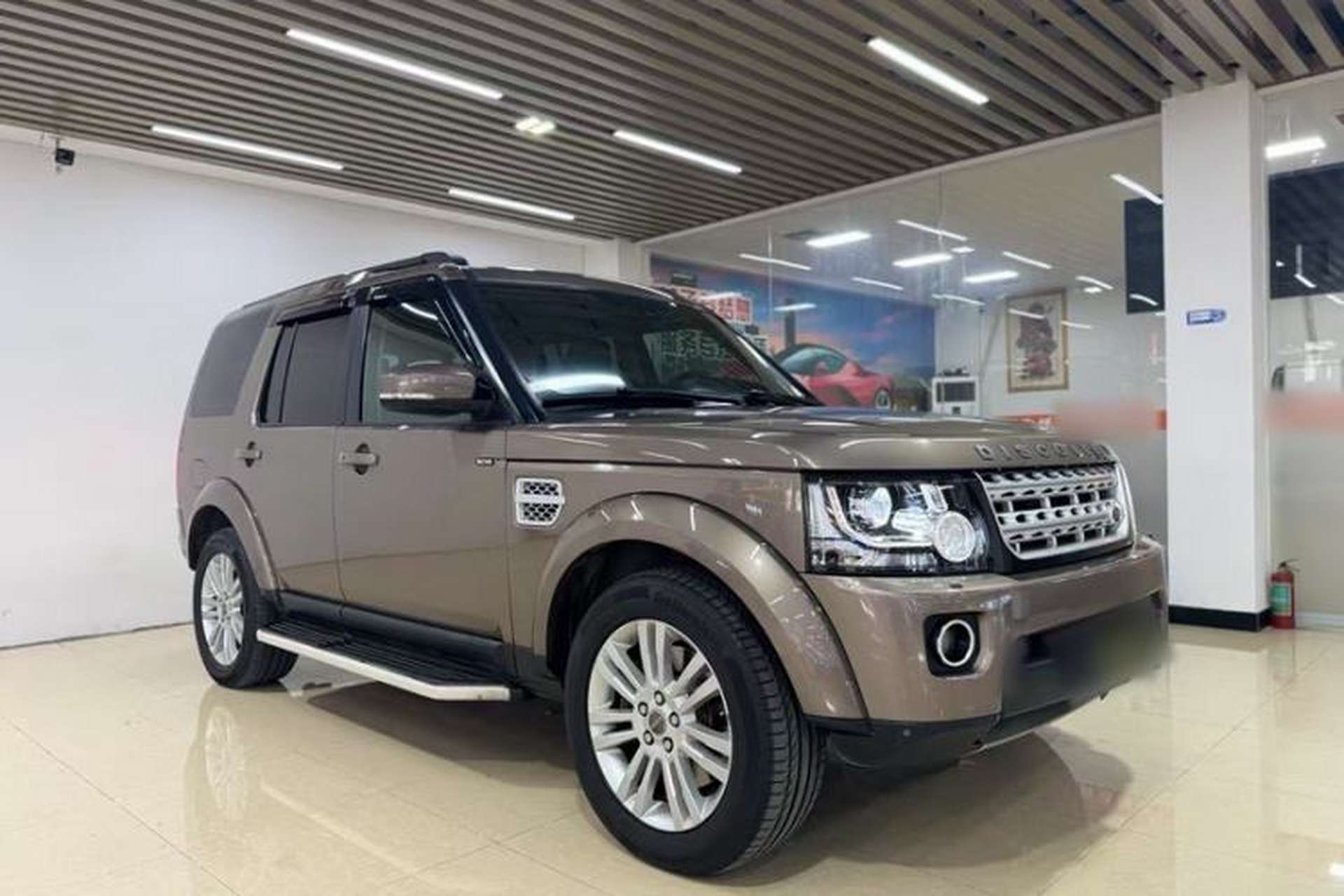 Used Land Rover Discovery 2015 3.0 SC V6 HSE Exterior 2