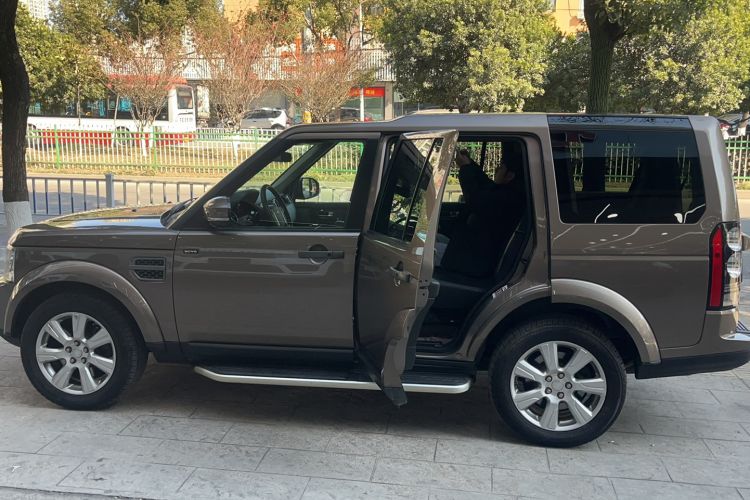 Used Land Rover Discovery 2015 3.0 SC V6 SE Exterior 5