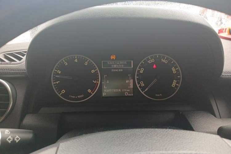 Used Land Rover Discovery 2015 3.0 SC V6 HSE Instrument Cluster