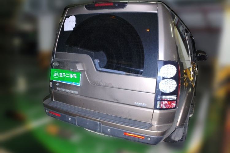 Used Land Rover Discovery 2015 3.0 SDV6 HSE Diesel Version Rear Right 45 Deg