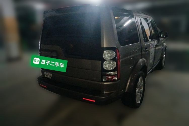 Used Land Rover Discovery 2015 3.0 SC V6 SE Rear Right 45 Deg