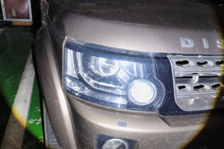 Used Land Rover Discovery 2015 3.0 SDV6 HSE Diesel Version Right Front Headlight