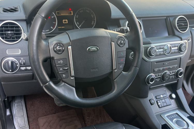 Used Land Rover Discovery 2015 3.0 SC V6 SE Steering Wheel