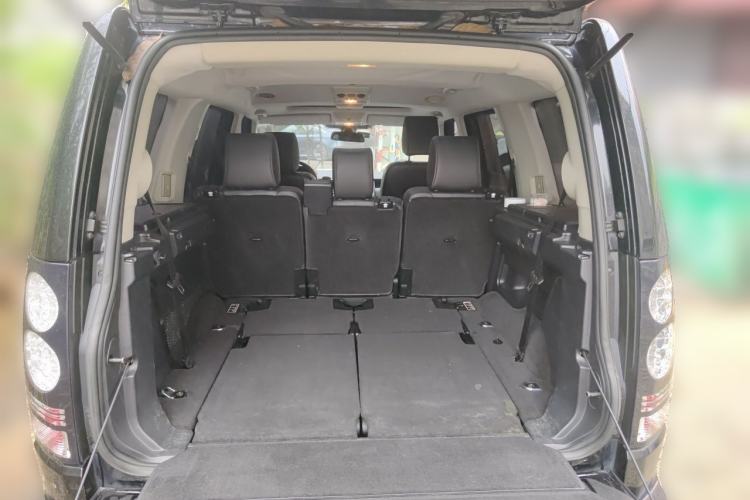 Used Land Rover Discovery 2015 3.0 SC V6 HSE Luxury Trunk