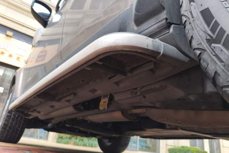 Used Land Rover Discovery 2015 3.0 SC V6 HSE Chassis Rear Left