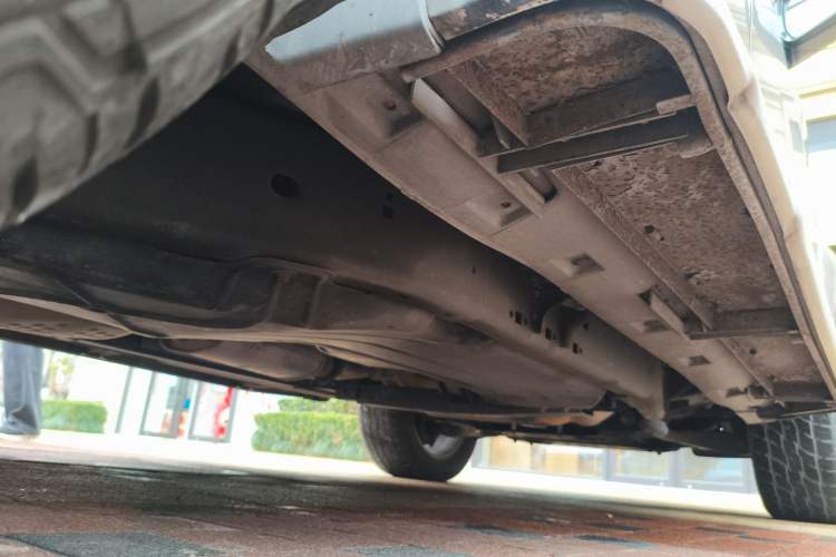 Used Land Rover Discovery 2015 3.0 SC V6 HSE Chassis Rear Right
