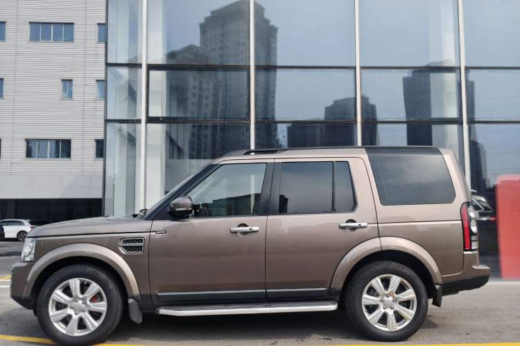 Used Land Rover Discovery 2015 3.0 SC V6 SE Exterior 3
