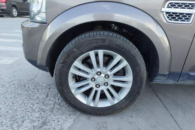 Used Land Rover Discovery 2015 3.0 SC V6 HSE Exterior 4