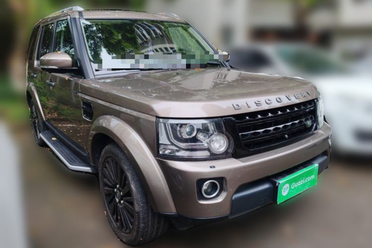 Used Land Rover Discovery 2015 3.0 SC V6 SE Front Right 45 Deg