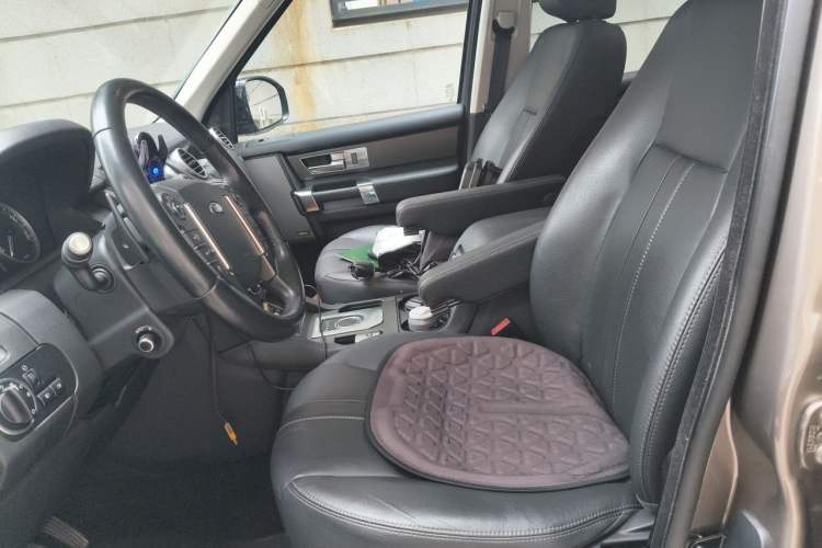 Used Land Rover Discovery 2015 3.0 SC V6 HSE Luxury Left Front Seat