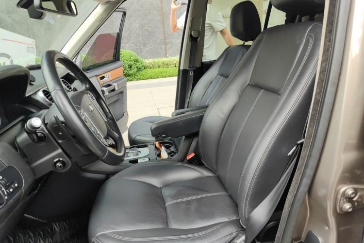 Used Land Rover Discovery 2015 3.0 SC V6 HSE Luxury Left Front Seat
