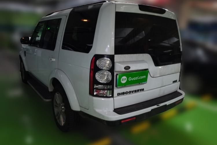 Used Land Rover Discovery 2015 3.0 SC V6 HSE Rear Left 45 Deg