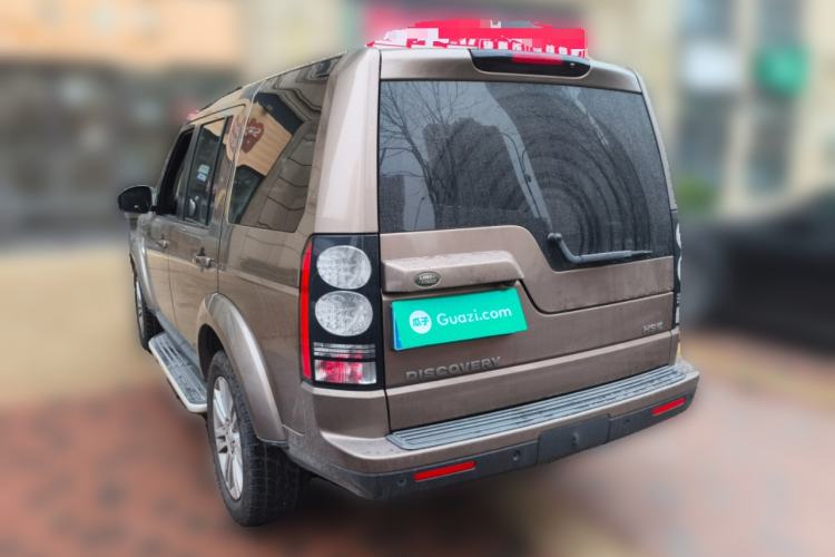Used Land Rover Discovery 2015 3.0 SC V6 HSE Rear Left 45 Deg