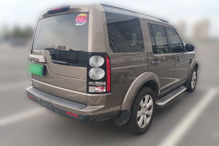 Used Land Rover Discovery 2015 3.0 SC V6 SE Rear Right 45 Deg