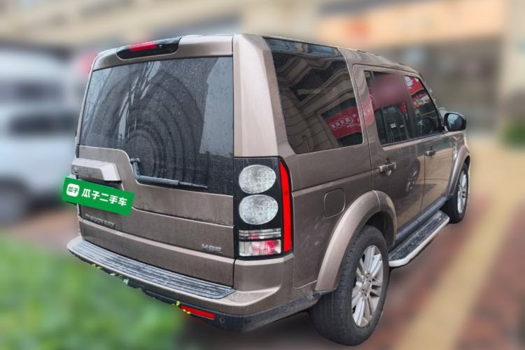 Used Land Rover Discovery 2015 3.0 SC V6 HSE Rear Right 45 Deg