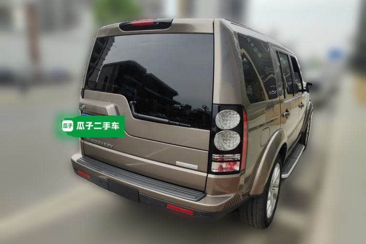 Used Land Rover Discovery 2015 3.0 SC V6 HSE Luxury Rear Right 45 Deg
