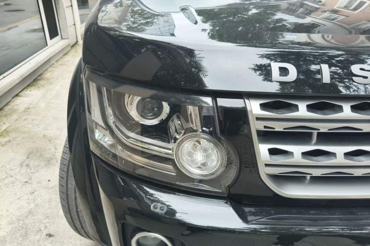 Used Land Rover Discovery 2015 3.0 SC V6 HSE Luxury Right Front Headlight