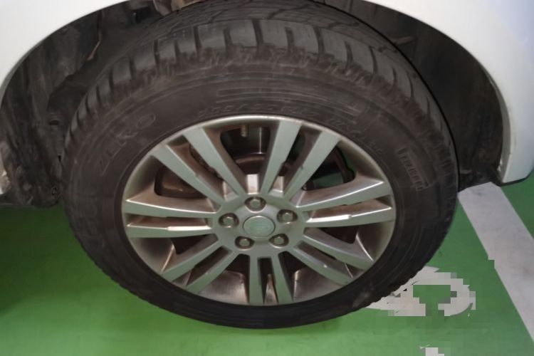 Used Land Rover Discovery 2015 3.0 SC V6 HSE Right Front Wheel Hub