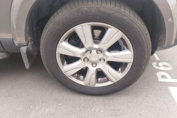 Used Land Rover Discovery 2015 3.0 SC V6 SE Right Front Wheel Hub