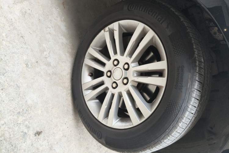 Used Land Rover Discovery 2015 3.0 SC V6 HSE Luxury Right Front Wheel Hub