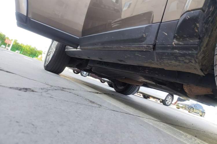 Used Land Rover Discovery 2015 3.0 SC V6 HSE Right Side Sill