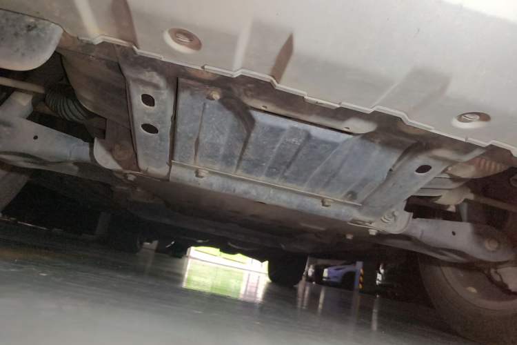 Used Land Rover Discovery 2015 3.0 SDV6 HSE Diesel Version Chassis Front
