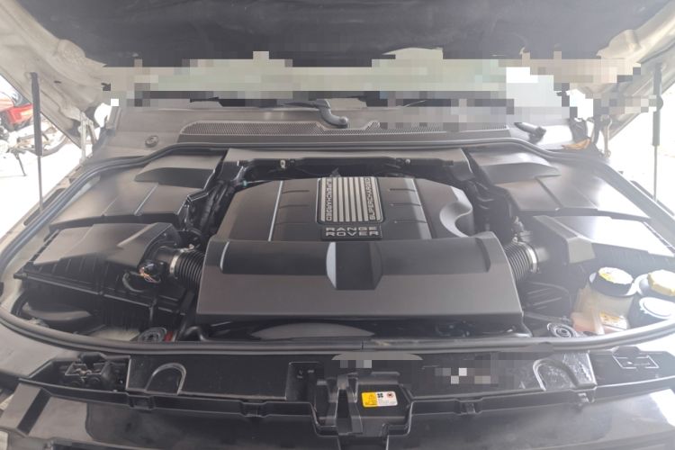 Used Land Rover Discovery 2015 3.0 SC V6 HSE Luxury Engine Bay