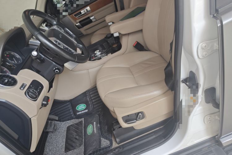 Used Land Rover Discovery 2015 3.0 SC V6 HSE Luxury Left Front Seat