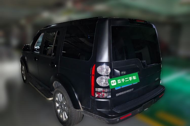 Used Land Rover Discovery 2015 3.0 SDV6 HSE Diesel Version Rear Left 45 Deg