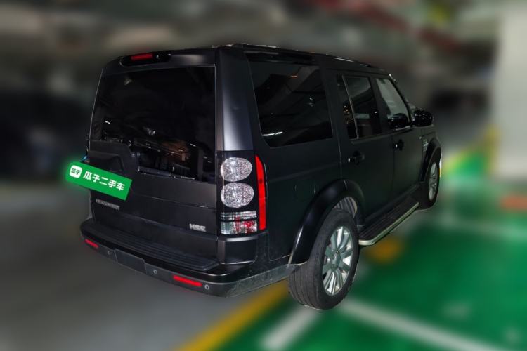 Used Land Rover Discovery 2015 3.0 SDV6 HSE Diesel Version Rear Right 45 Deg