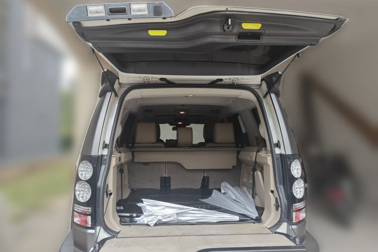 Used Land Rover Discovery 2015 3.0 SC V6 HSE Luxury Trunk